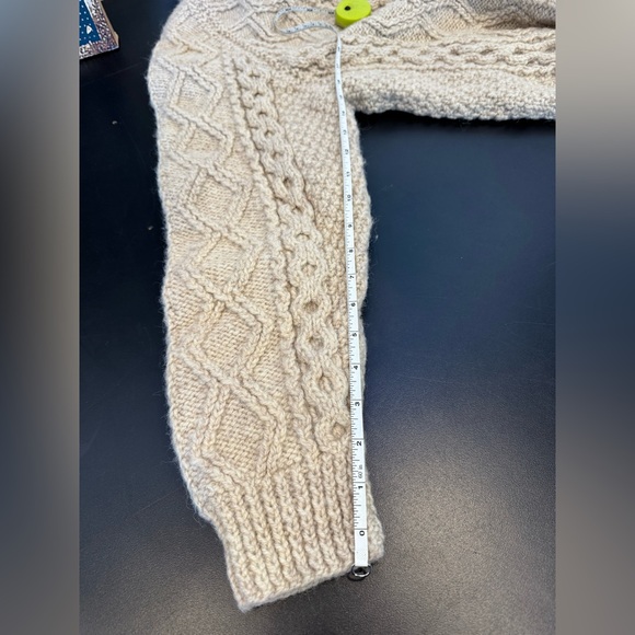 Prince of Burren Irish Knit Cable Sweater Unisex Aran
Islands Hand knit Sz M - Picture 10 of 10